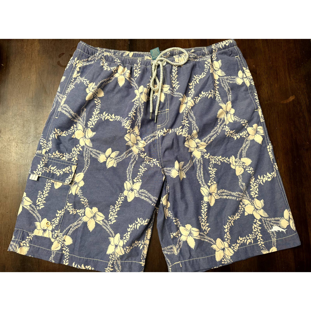 Tommy Bahama blue and white hibiscus swim shorts men's large